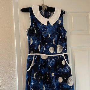 Retrolicious Medium glow in the dark Moon dress